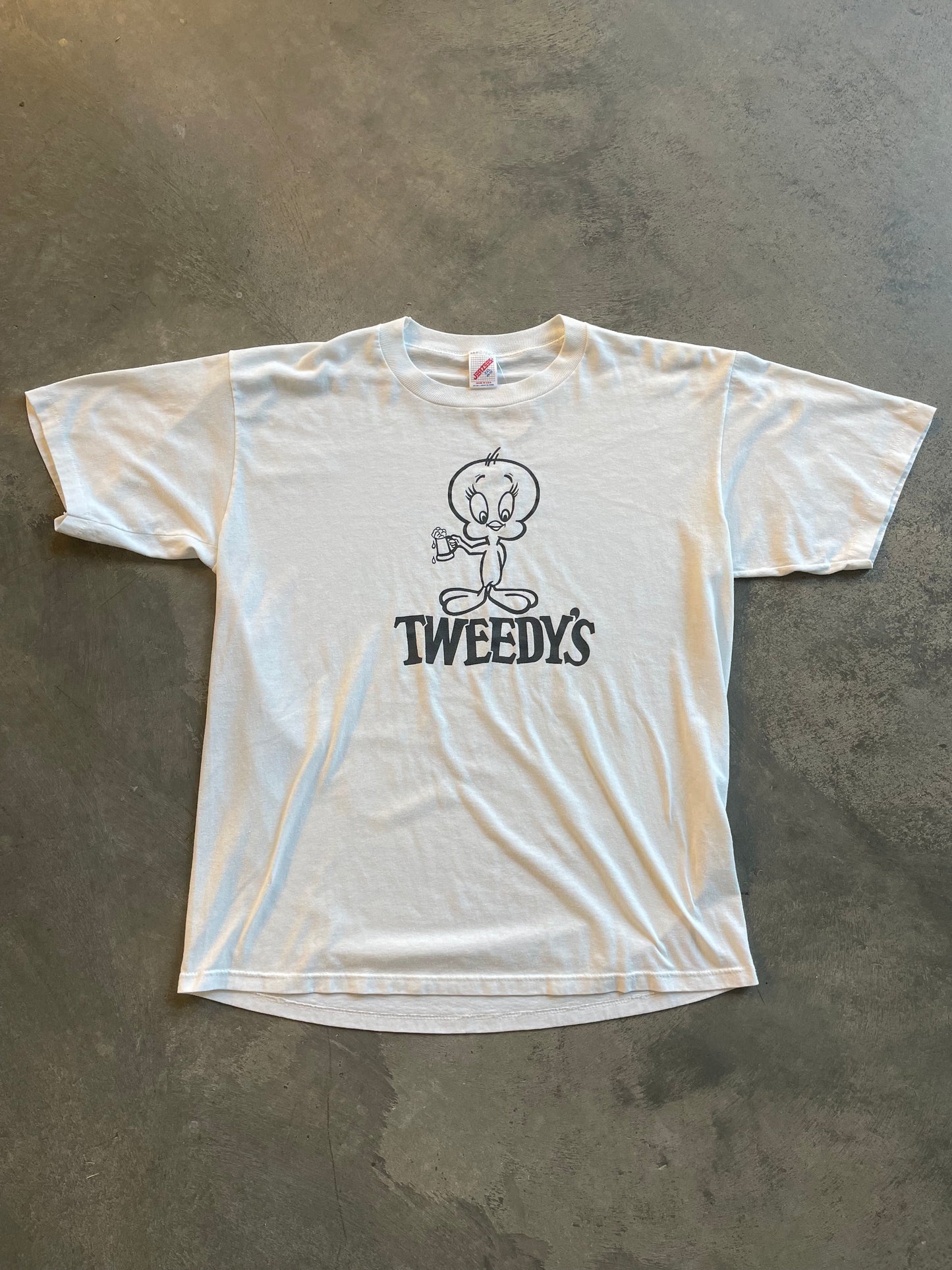 1990's Tweedy's Looney Tunes Beer Shirt